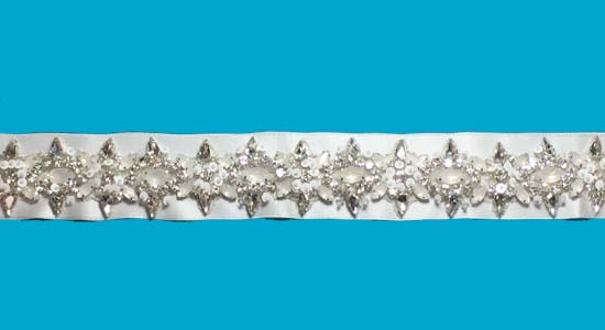 Menyasszonyi strasszos őv szatén szalagon